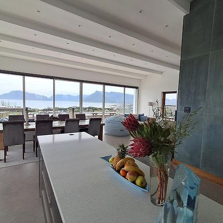 Mountain & Sea Apartments Kommetjie Bagian luar foto